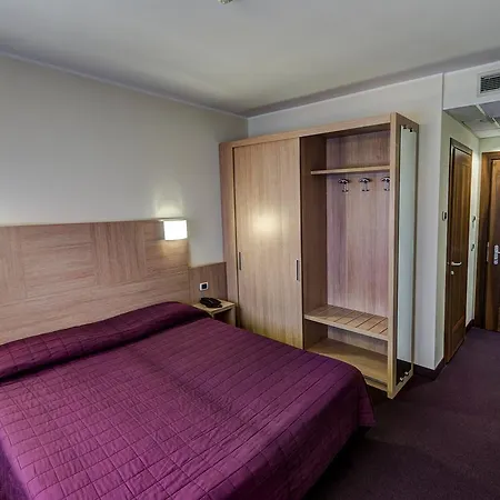 Hotel Capital Rovigo Kamer foto